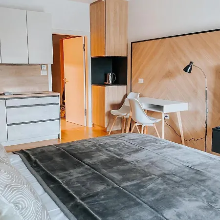 Oasis Of Energy - Modern With Terrace & Free Parking Apartament *